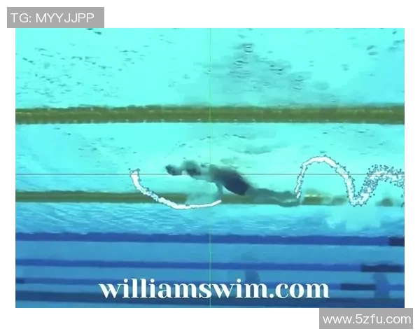 蝶泳技术解析与训练方法探讨 如何提升蝶泳效率与竞技表现